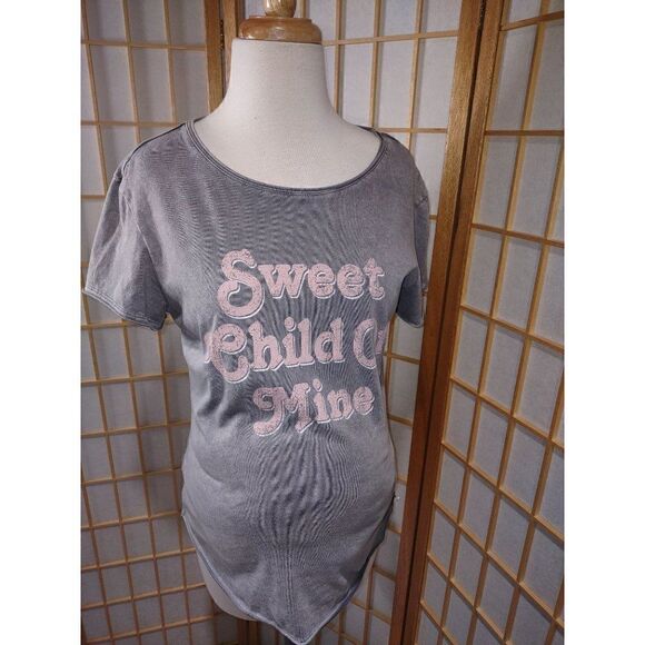 Isabel Maternity Sm Graphic Tee - Picture 15 of 16